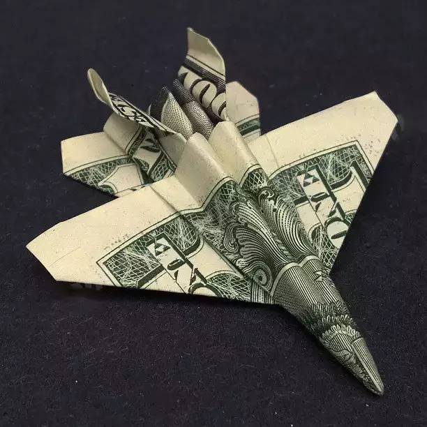 美国|这个人就是跟钱过不去