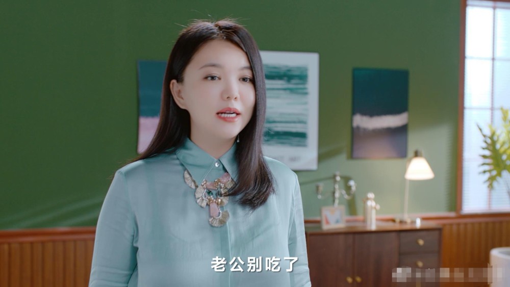 王岳伦|李湘王岳伦夫妻综艺官宣，2人同框秀恩爱太甜，却遭网友直讽