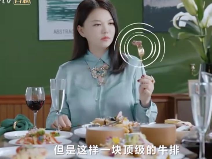 王岳伦|王岳伦做饭讨老婆欢心，李湘跟老公撒娇，两人把鹅肝当家常菜