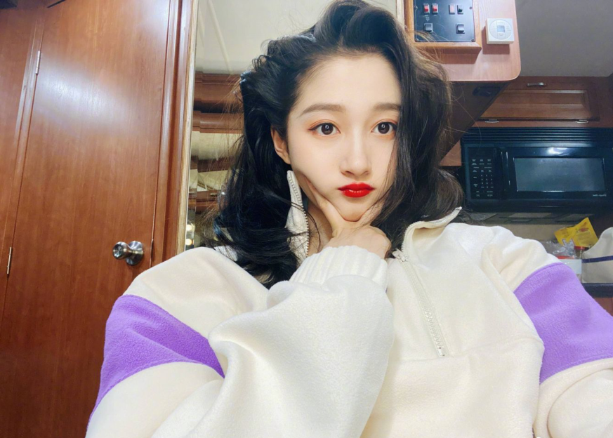 鹿晗|鹿晗关晓彤分手？不如期待女方新电影，搭档黄景瑜上演胖子逆袭