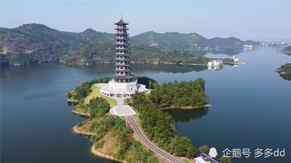 近日,全程公交到道觀河風景旅遊區.