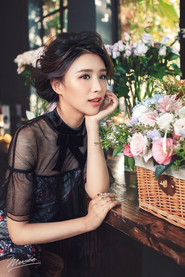 重庆美女主持人张杨果而时尚靓丽