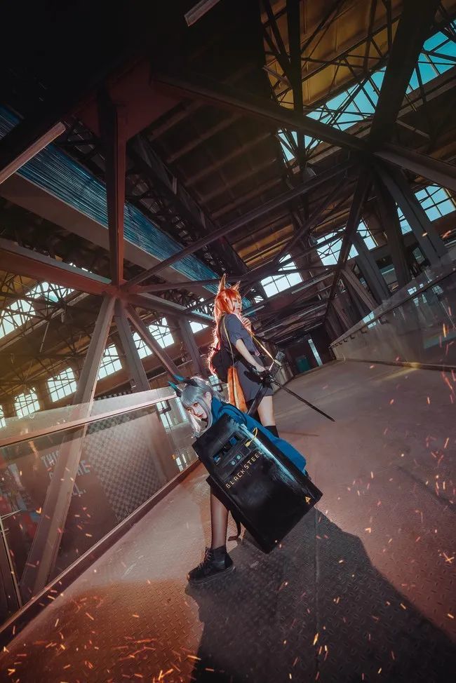 cos赏析雷蛇芙兰卡