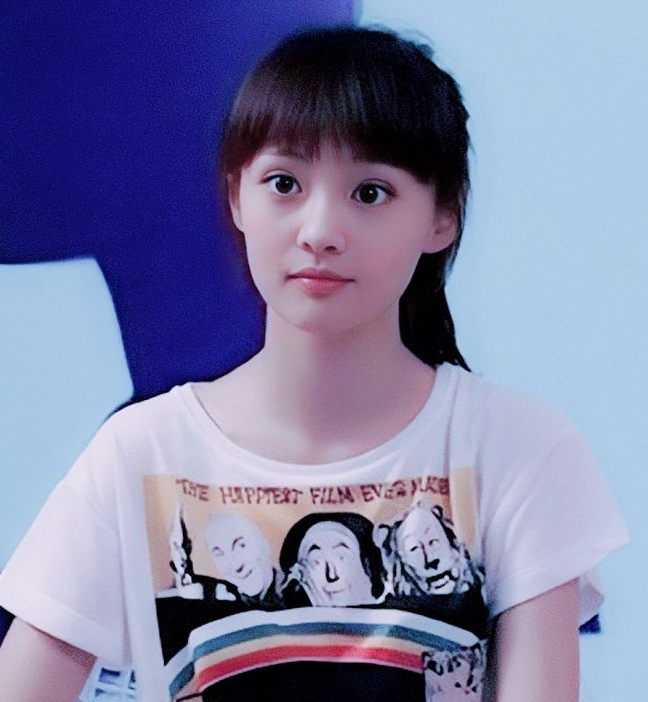 郑爽16岁旧照曝光无美颜无滤镜网友性格不好可以忍了