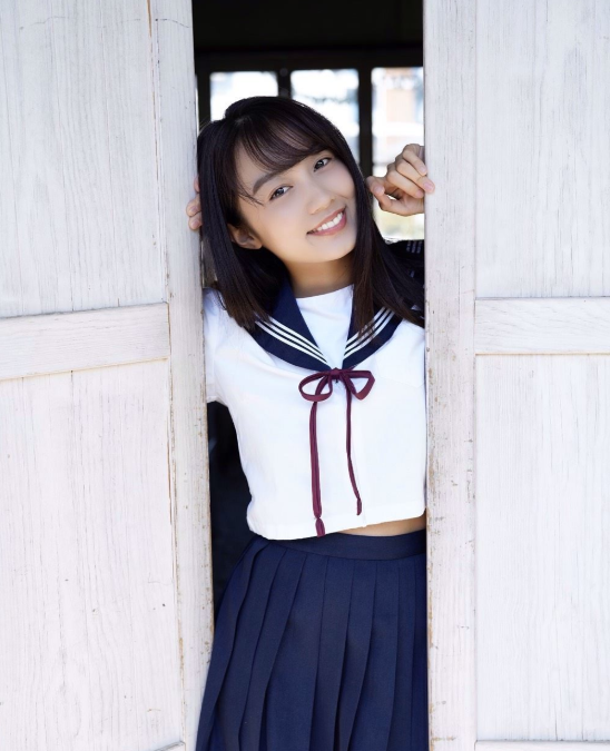 那么各位小伙伴是不是想知道,大田结花将军械库那个老气的绿色队服换