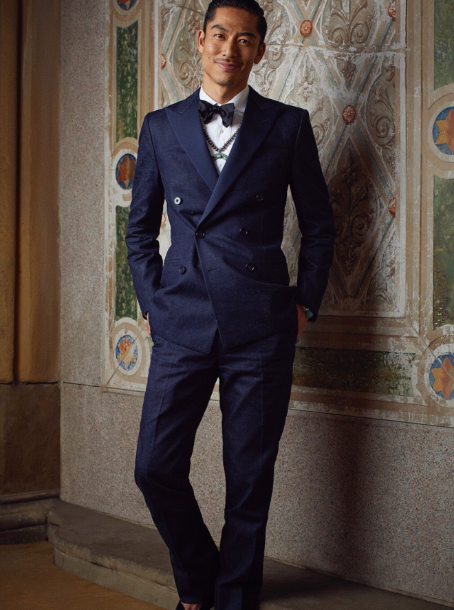 看黑泽良平的腹肌身材,这谁不可?