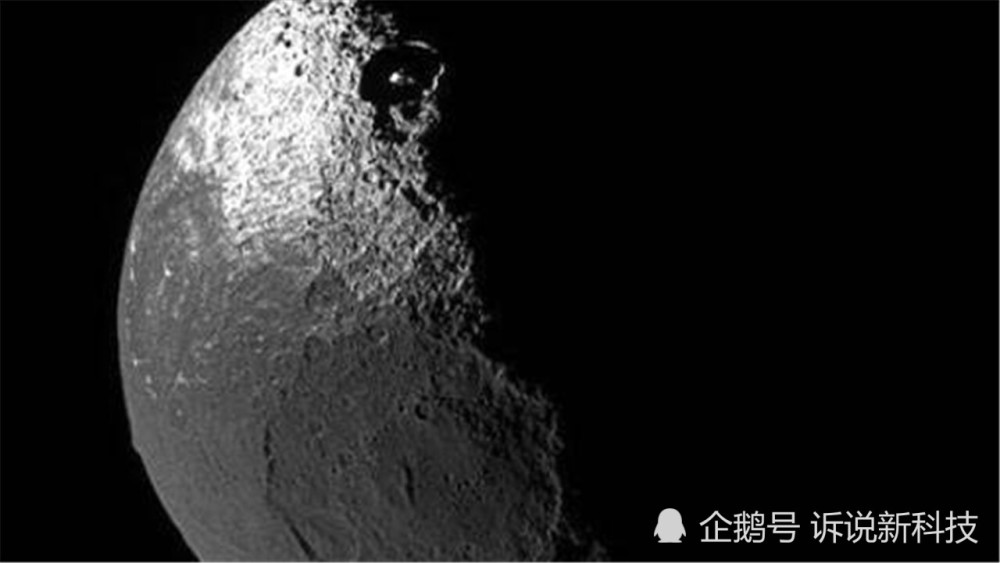 土卫8|土卫8表面出现巨大“焊接痕”，绵延1300公里，它是外星飞船吗？