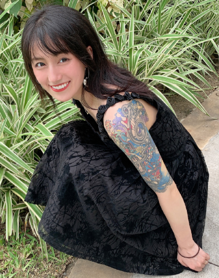 又被李诞老婆美到!看黑尾酱穿jk裙后,才懂男方娶她的原因