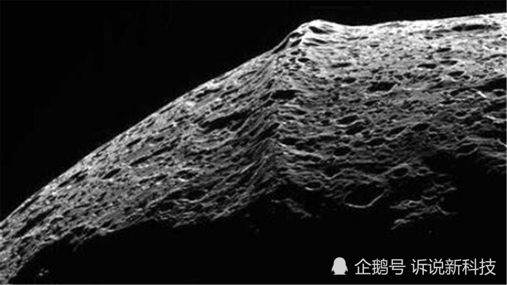 土卫8|土卫8表面出现巨大“焊接痕”，绵延1300公里，它是外星飞船吗？