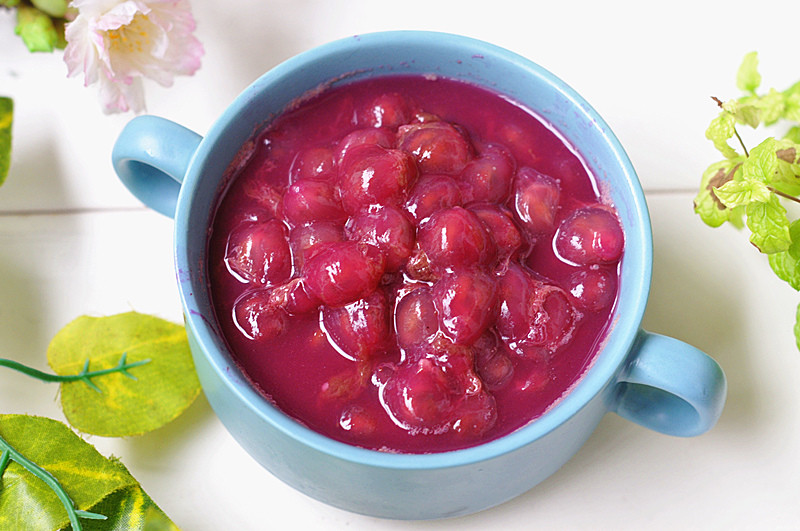 【葡萄糖水】 主料 葡萄500克 水适量 辅料 冰糖20克 做法