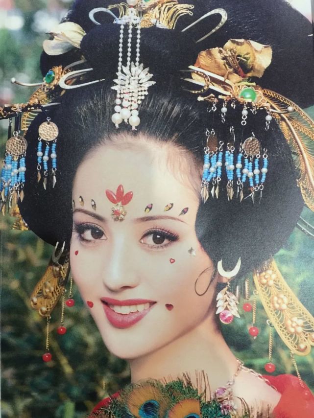 电影花木兰求求你看看真正的额黄妆吧