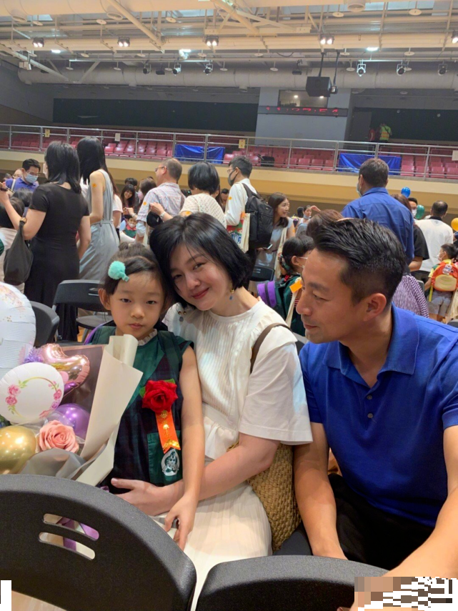 大s|大S近况令人担忧，小S曝她为子女丧失自我，全家人上门劝她复工