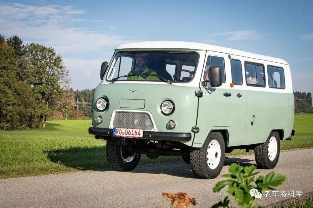 俄罗斯的УАЗ452面包车终于换代了