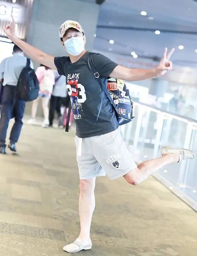 蔡国庆|蔡国庆：整个王府井，谁能艳得过我？