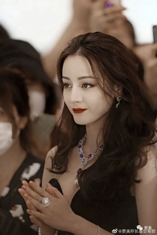 小凌霄|初代蛇蝎美人狠过杨幂，美过热巴，童年阴影又回来了…