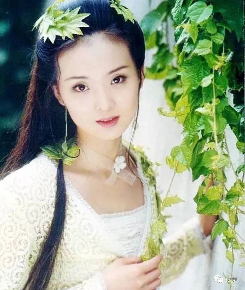 小凌霄|初代蛇蝎美人狠过杨幂，美过热巴，童年阴影又回来了…