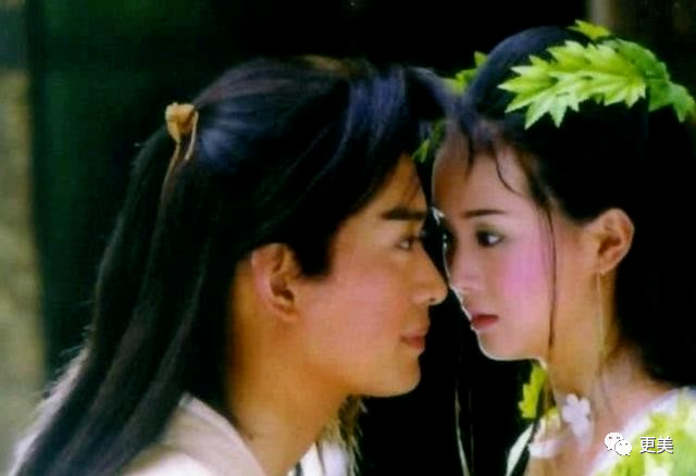 小凌霄|初代蛇蝎美人狠过杨幂，美过热巴，童年阴影又回来了…