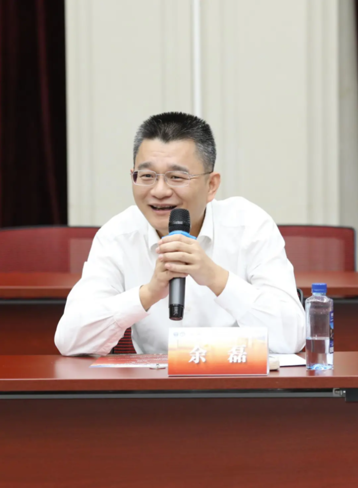 天风证券向武大珞珈法学发展基金捐赠五百万元天风证券董事长余磊出席