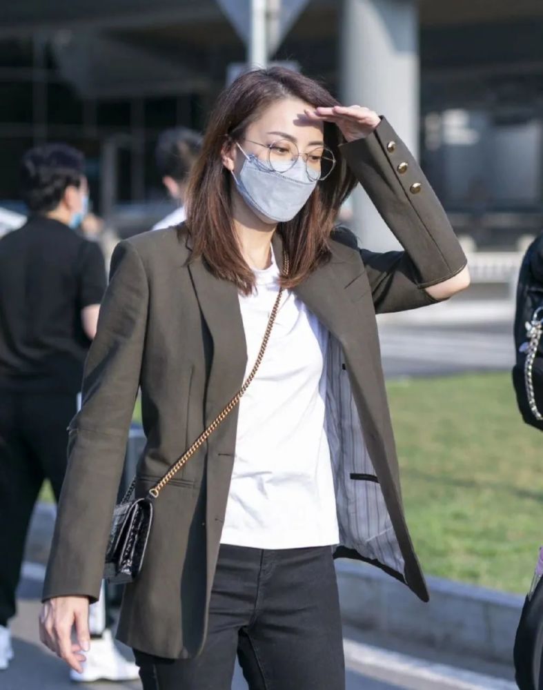 谢霆锋|谢霆锋容祖儿背后的女人：她的战绩，连杨天真都要甘拜下风