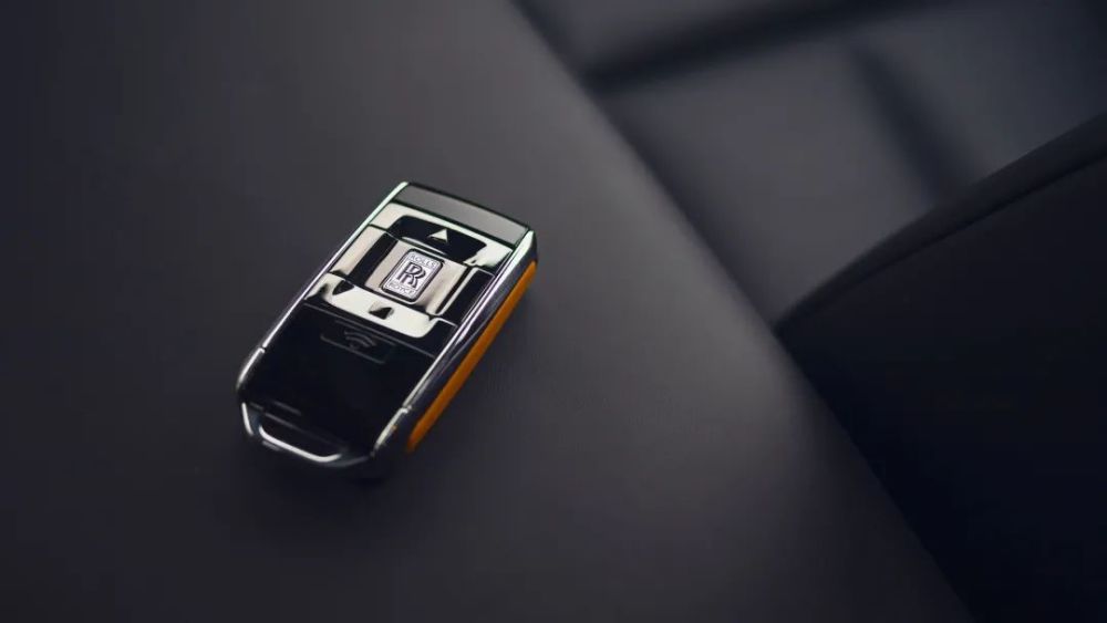 暗夜之王体验劳斯莱斯库里南blackbadge