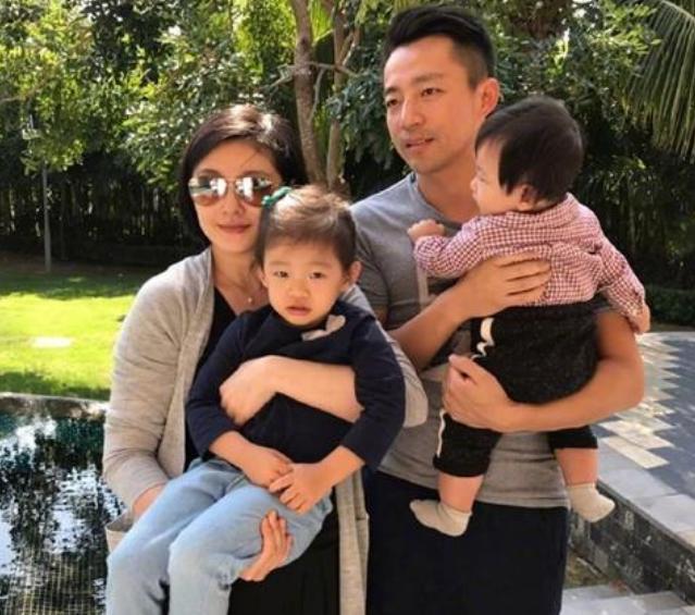 小s|小S回应姐夫“说错话”：自己承担后果，心疼姐姐为家庭失去自我