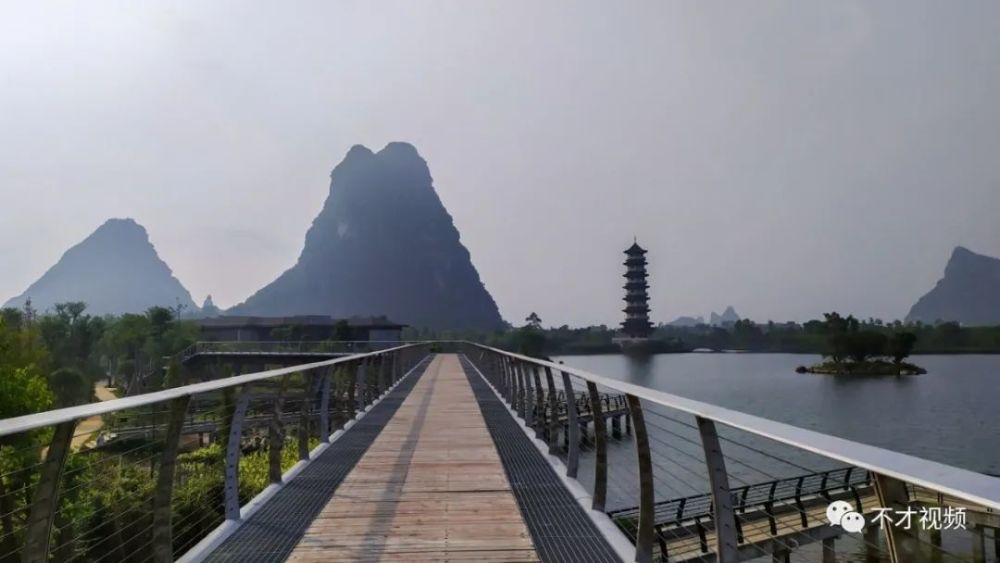 有柳版西湖,柳版雷峰塔美称的柳州岜公塘湿地公园,你打卡了吗?