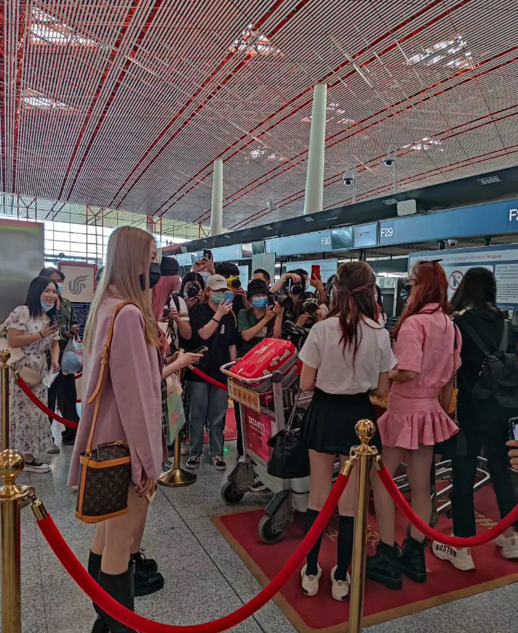 硬糖少女|硬糖少女“希璇”CP感情好，暖心瞬间历历在目，粉丝大可不必互撕