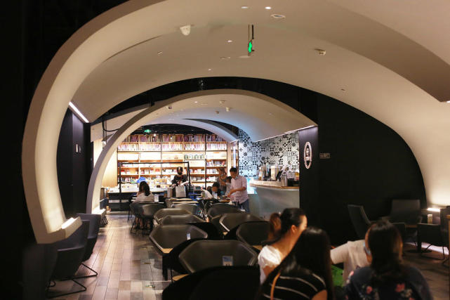 成都最美书店系列贰言几又ifs店