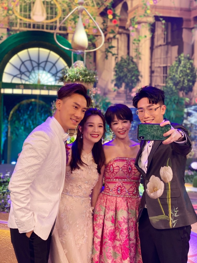 男亲女爱|20年前的剧仍值得一看，是什么让《男亲女爱》成为TVB收视神话？