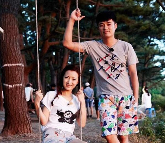 离婚|只要能赚钱，离婚了照样合体上节目，这恩爱都是装的？