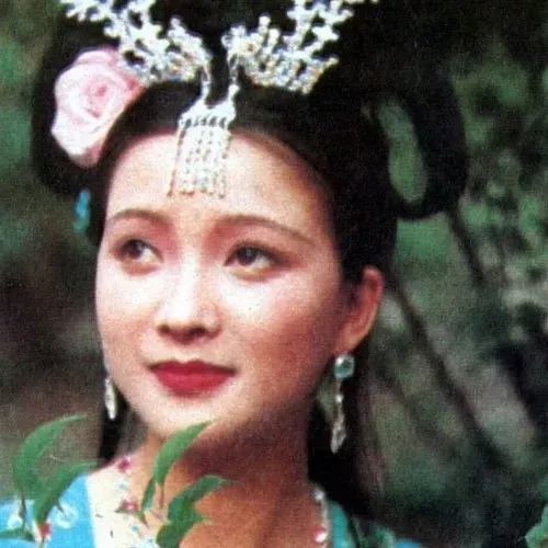 王祖贤|吊打张柏芝王祖贤的第一神颜，竟然被雪藏了30年……