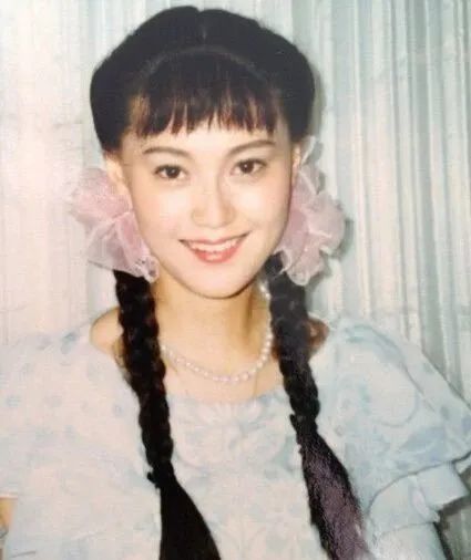 王祖贤|吊打张柏芝王祖贤的第一神颜，竟然被雪藏了30年……