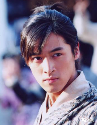 胡歌|滤镜红利第一人，明明剧中形象奇葩，却还是直男心中的好感度NO.1？