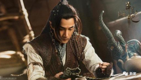 胡歌|滤镜红利第一人，明明剧中形象奇葩，却还是直男心中的好感度NO.1？