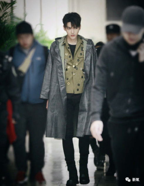 胡歌|滤镜红利第一人，明明剧中形象奇葩，却还是直男心中的好感度NO.1？