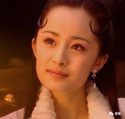 胡歌|滤镜红利第一人，明明剧中形象奇葩，却还是直男心中的好感度NO.1？