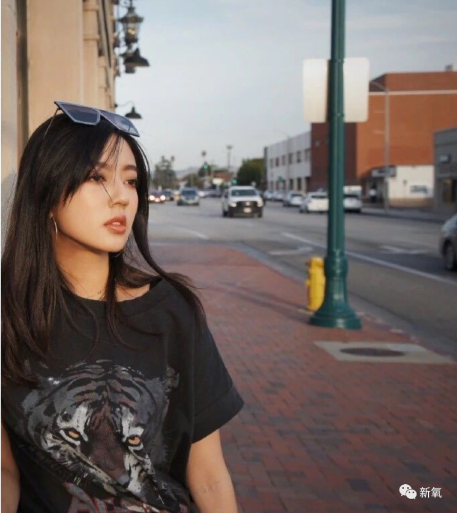 火山姐|她不是安以轩亲妹吗？怎么出道5年都没火，还被骂到差点退圈？