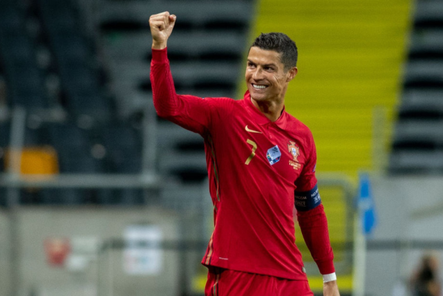 c罗铁血一幕这眼神太吓人传世经典再现