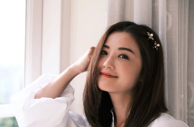 蔡卓妍|深扒阿Sa情史：离过一次婚，曾与陈伟霆相恋，又被传与新男友分手