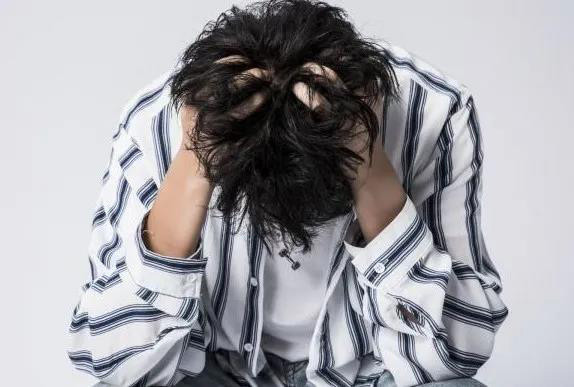 溃疡性结肠炎|日本首相安倍竟因结肠炎辞职！结肠炎的症状80％人都忽略了！