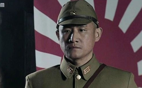 第3位是男演員陸彭,他經常飾演日本的特工隊大佐,而且這個反派形象