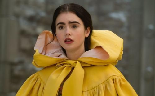 莉莉·柯林斯饰演的白雪公主是经典吗?