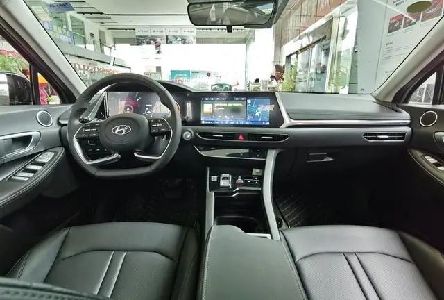 十代索纳塔的内饰