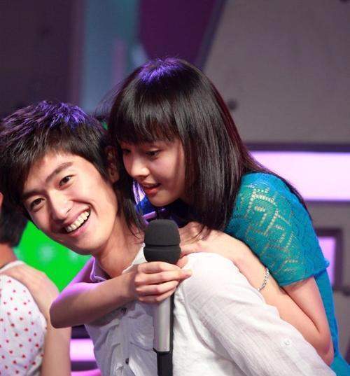 张翰|张翰谈初恋却扯出郑爽，粉丝着急辟谣：她是第五任！