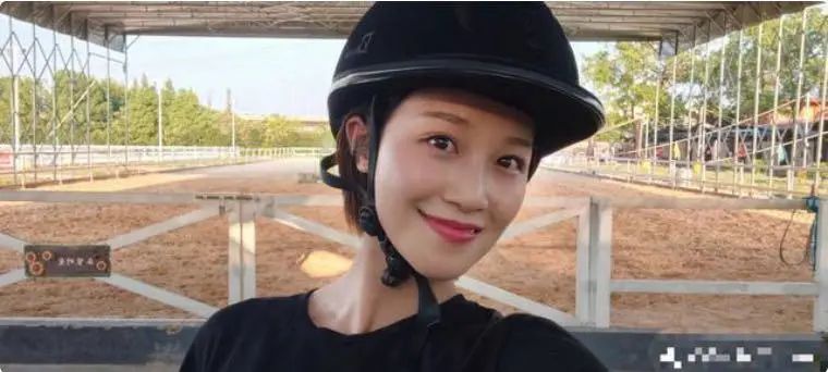 蓝盈莹|晋升“冯女郎”！蓝盈莹为什么一定要赢？看看她爸妈就知道了