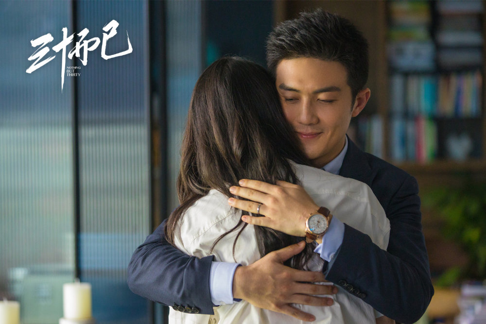 亲爱的自己|《亲爱的自己》首播，朱一龙刘诗诗上演绝美爱情，许幻山又来撩妹