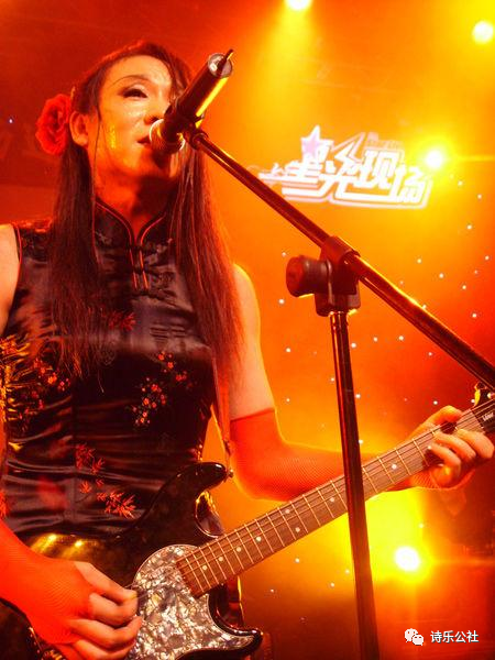 摇滚教父有很多,摇滚教母仅一个_腾讯新闻