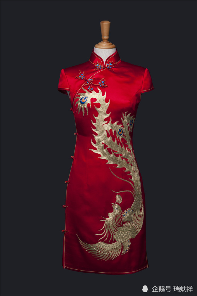 (服装:瑞蚨祥)中国传统婚礼受青睐,是中国传统文化回归的体现,是展现