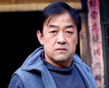 影帝李建义带着姑姑娶媳妇上学吃百家饭成名后知恩图报