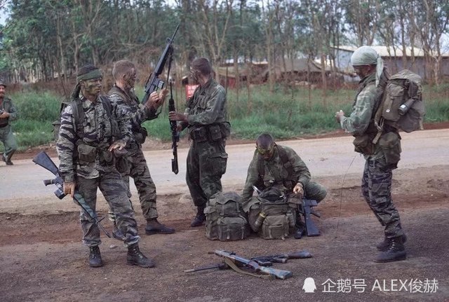 美军"四等人"有多惨?澳军队都已换装m-16,他们还在用m-14